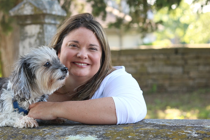 Author Erin Albright and her dog Murphy
